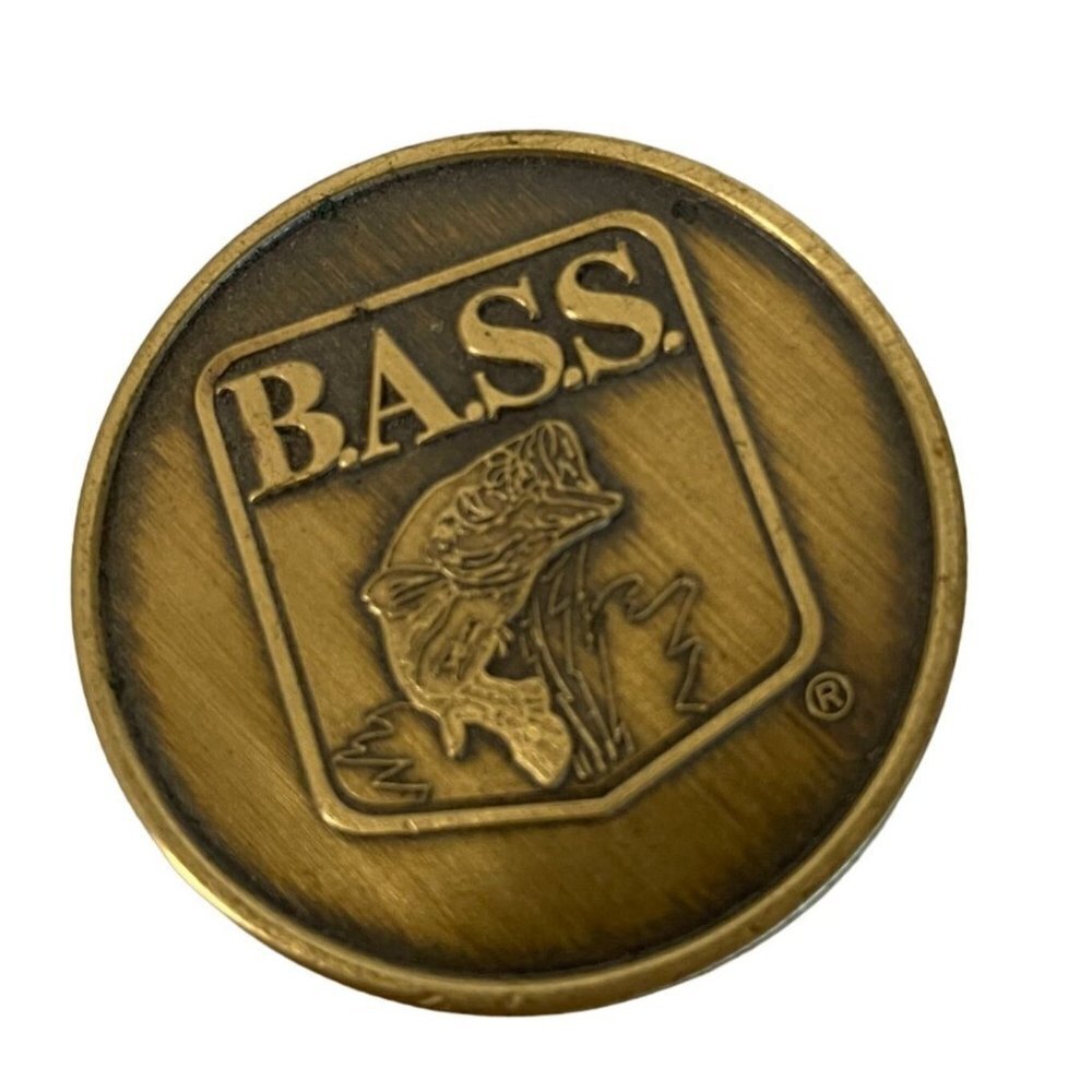 B.A.S.S. "THE DUEL"‎ COLLECTOR'S SERIES COIN 1 1/2" Bass Fishing